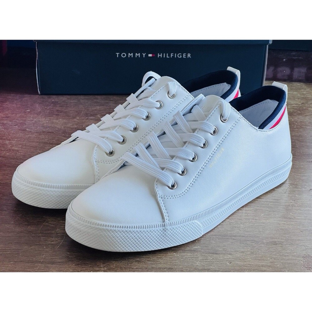 Women’s Size 9 Tommy Hilfiger Lou White Multi Low Top S000200 NIB